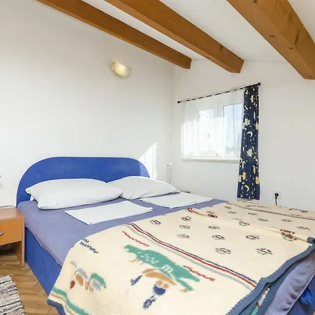 Franciska Apartment *